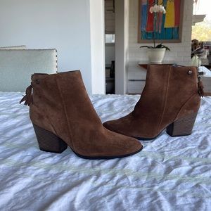 Beautiful suede, Paul Green booties. 2.5” heel. Water resistant.